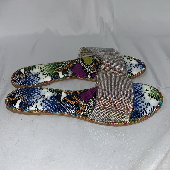 SNAKE PRINT RHINESTONE SLIDES - Picture 4 of 7